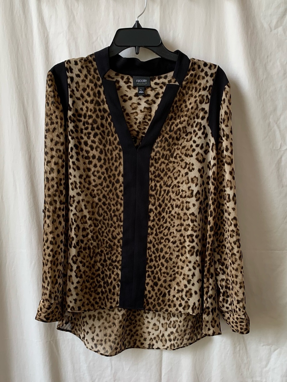 Nicole Miller Leopard-Print V-Neck Blouse in Tan and Black Trim Size Large